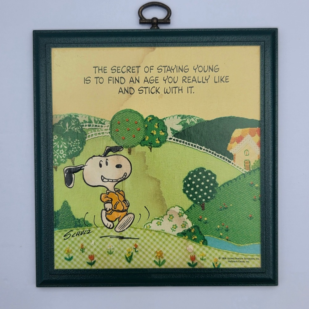 Hallmark Peanuts Plaque Green Snoopy Jogging Vintage 1958 - Picture 2 of 10